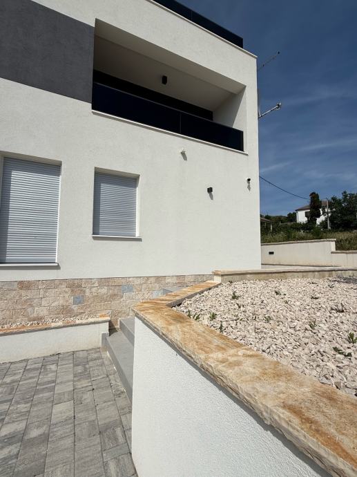 prodaju-moderna-vila-bazenom-pogledom-more-rtina-miocici-slika-251402443