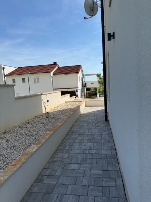 prodaju-moderna-vila-bazenom-pogledom-more-rtina-miocici-slika-251402462